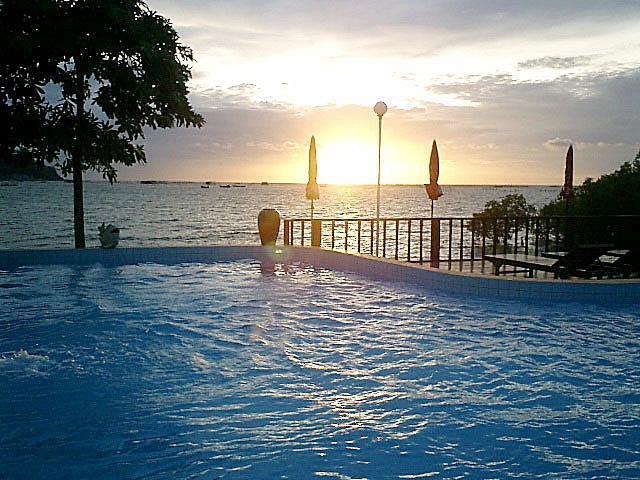 Bai Bua Beach Resort Chonburi Ngoại thất bức ảnh